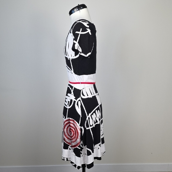 Desigual Black & White Graphic Dress with Red Sash Belt – Made in Spain – Size M - Picture 3 of 10